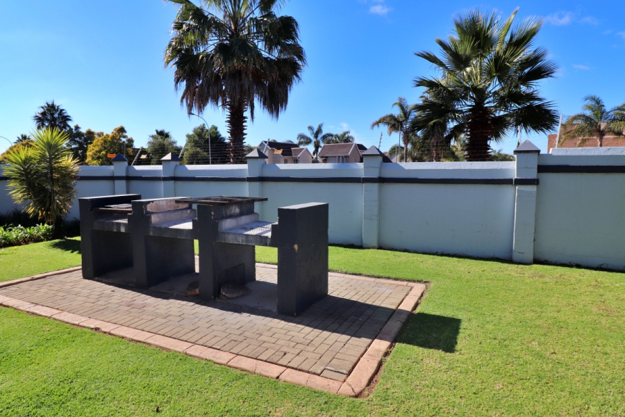 2 Bedroom Property for Sale in Eden Glen Gauteng
