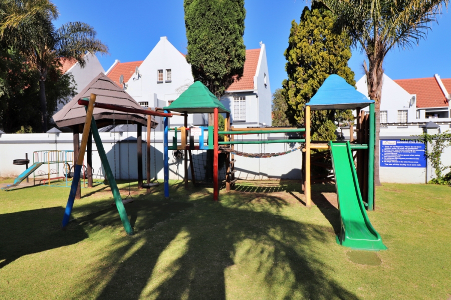 2 Bedroom Property for Sale in Eden Glen Gauteng
