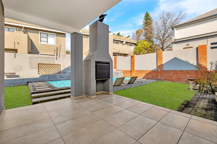 4 Bedroom Property for Sale in Ferndale Gauteng