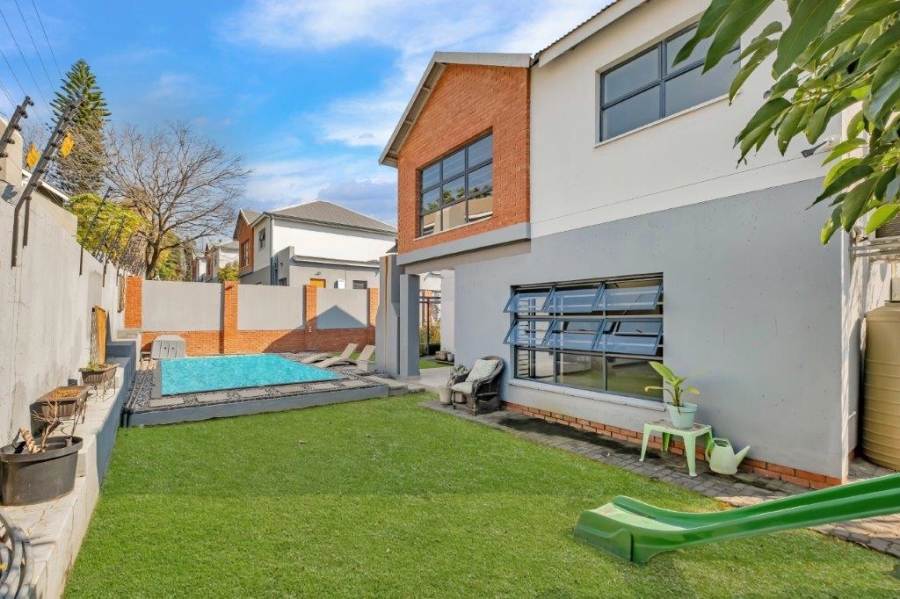 4 Bedroom Property for Sale in Ferndale Gauteng