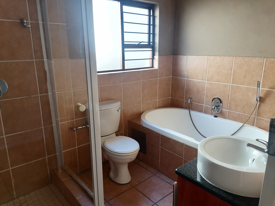 To Let 3 Bedroom Property for Rent in Honeydew Gauteng