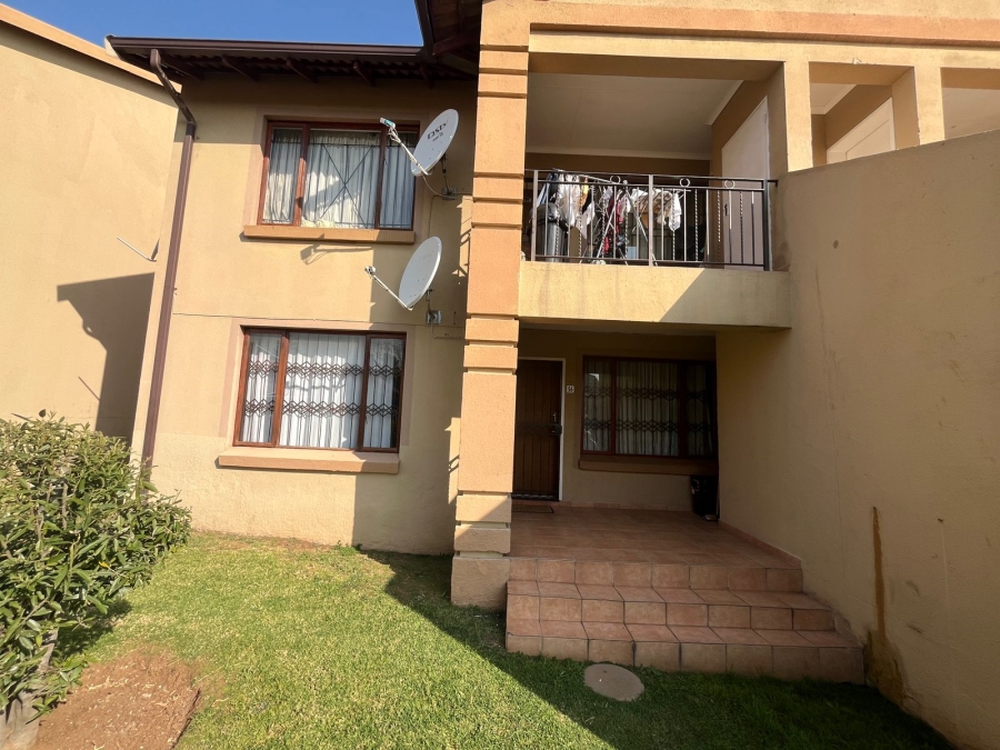 2 Bedroom Property for Sale in Meredale Gauteng