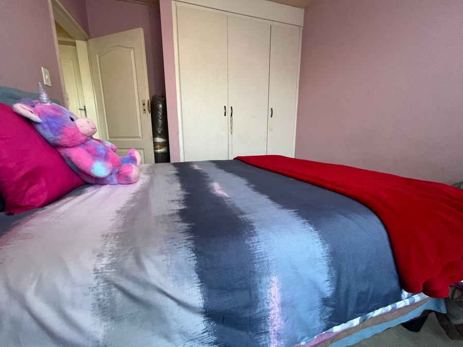 2 Bedroom Property for Sale in Meredale Gauteng