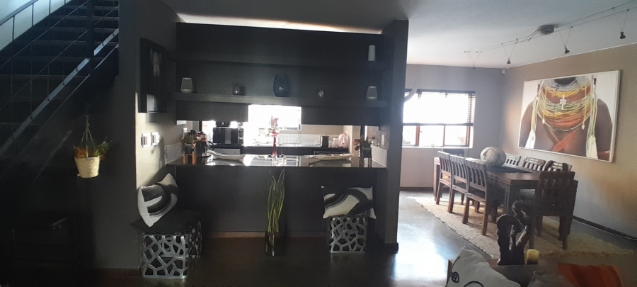 To Let 2 Bedroom Property for Rent in Broadacres Gauteng