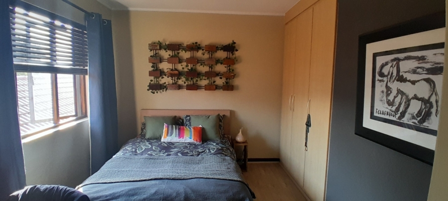 To Let 2 Bedroom Property for Rent in Broadacres Gauteng