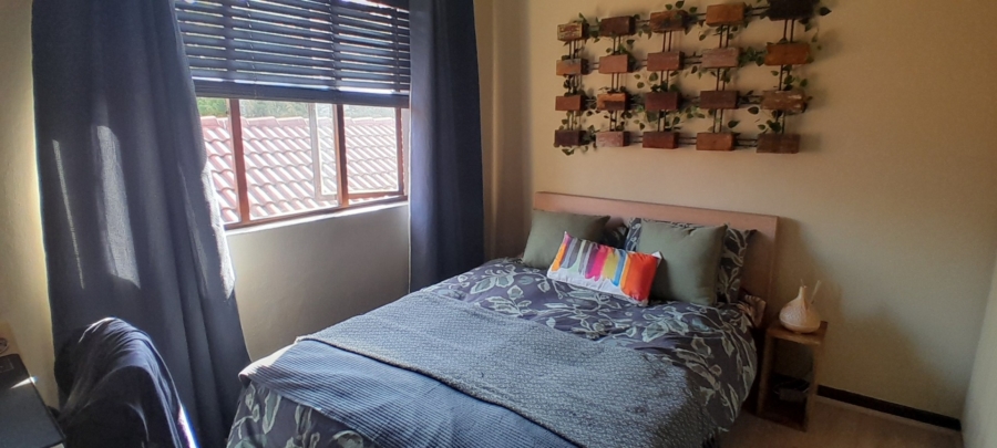 To Let 2 Bedroom Property for Rent in Broadacres Gauteng