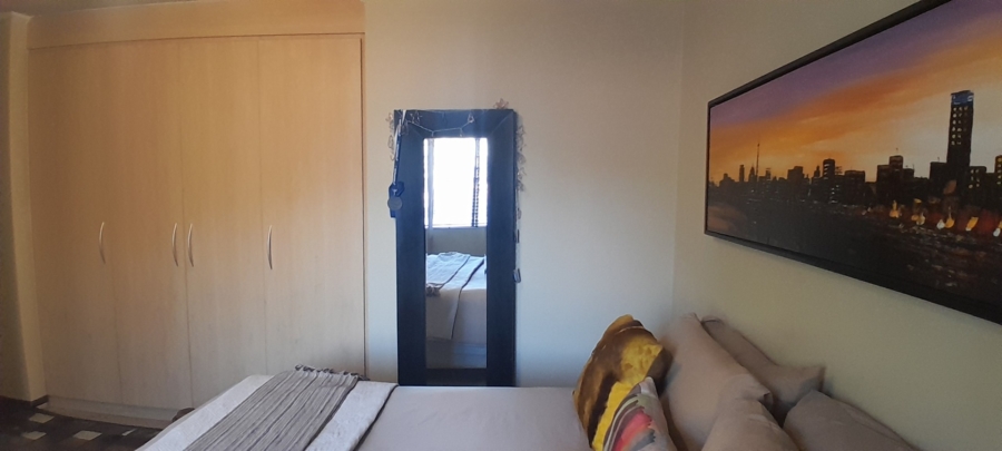 To Let 2 Bedroom Property for Rent in Broadacres Gauteng