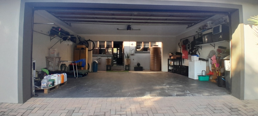 To Let 2 Bedroom Property for Rent in Broadacres Gauteng