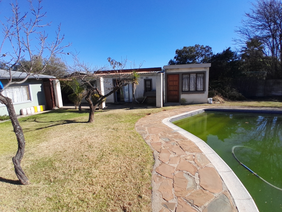 4 Bedroom Property for Sale in Witpoortjie Gauteng