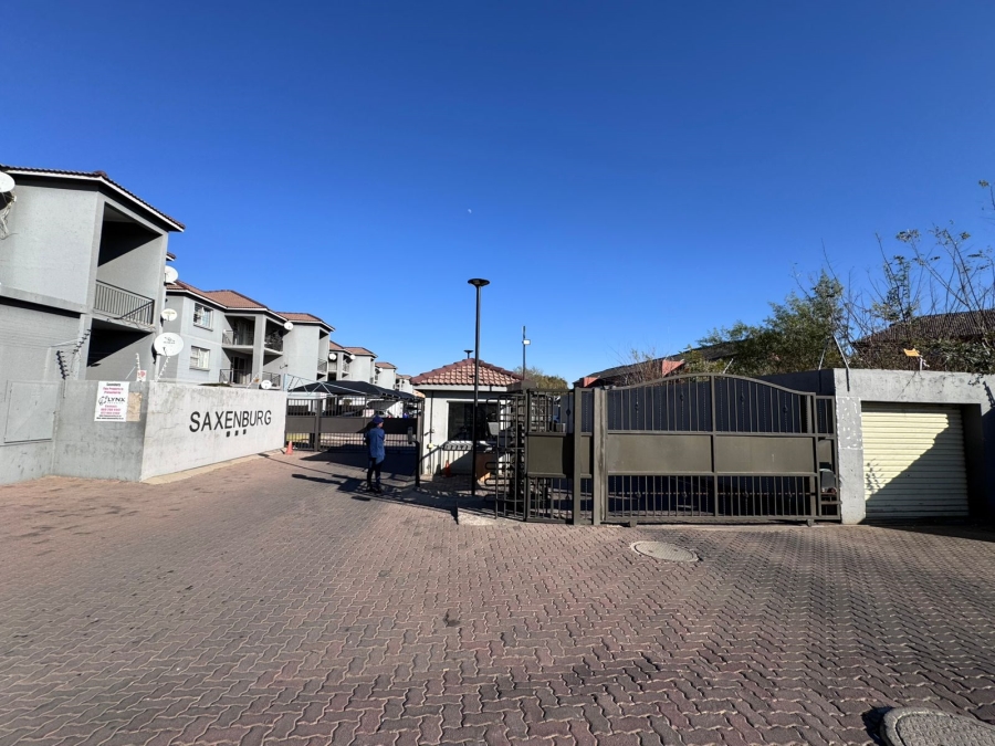 2 Bedroom Property for Sale in Bardene Gauteng