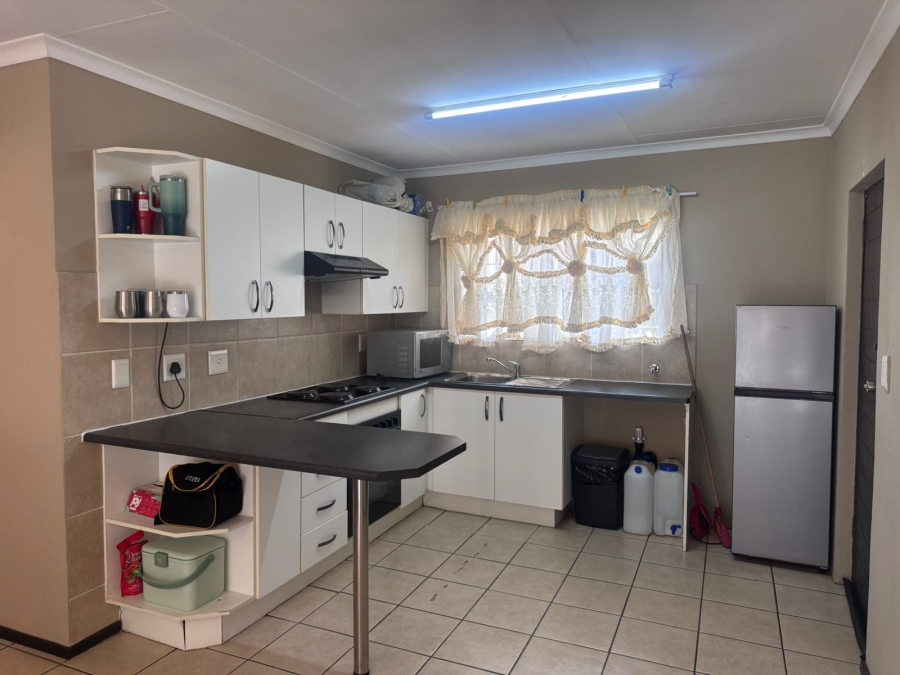 2 Bedroom Property for Sale in Bardene Gauteng