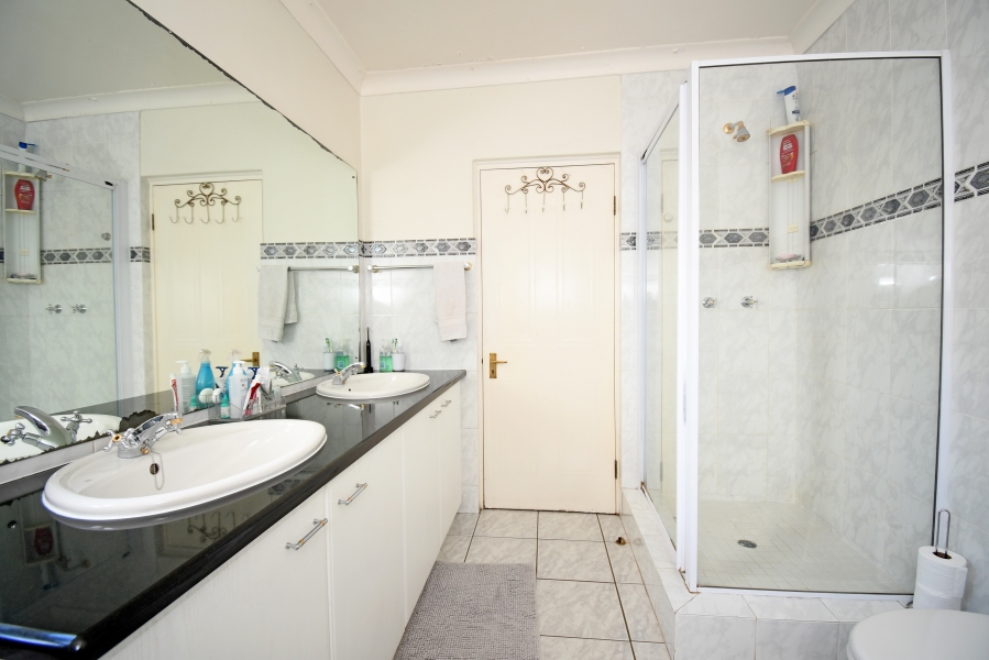 4 Bedroom Property for Sale in Morningside Gauteng