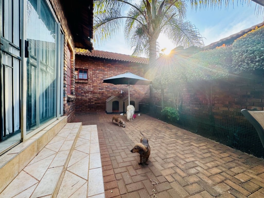 3 Bedroom Property for Sale in Doornpoort Gauteng