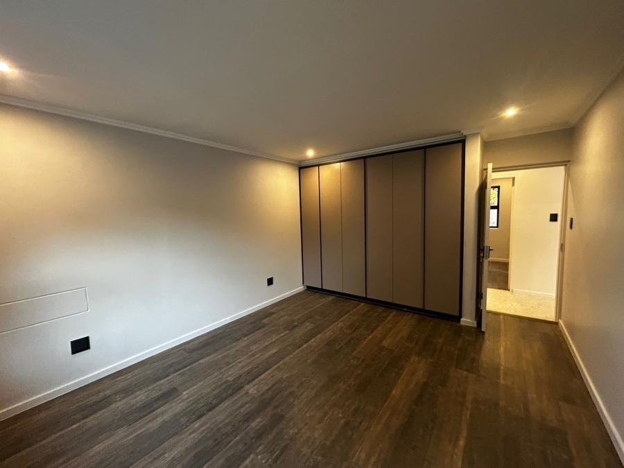 4 Bedroom Property for Sale in Waverley Gauteng