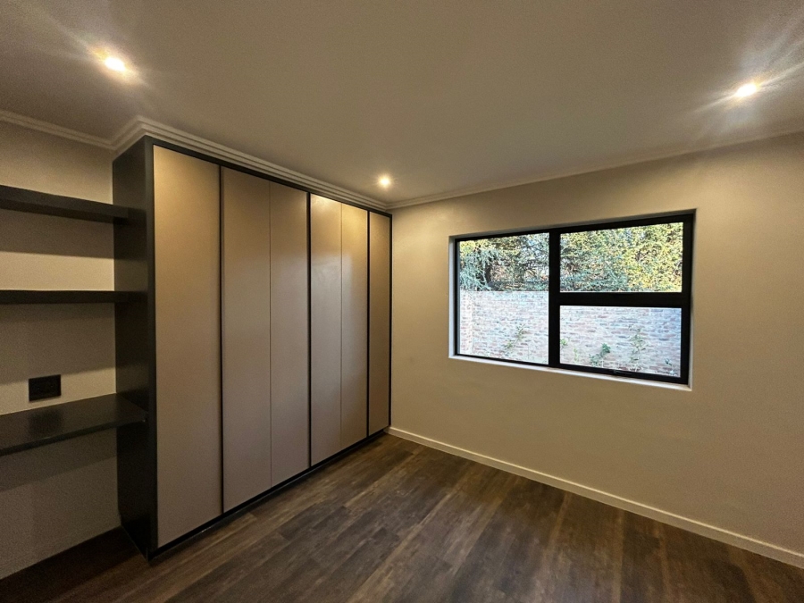 4 Bedroom Property for Sale in Waverley Gauteng