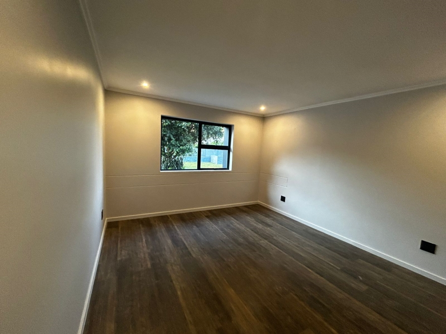 4 Bedroom Property for Sale in Waverley Gauteng