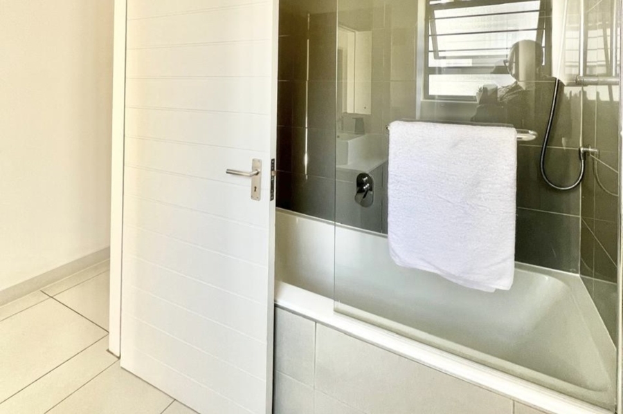 To Let 3 Bedroom Property for Rent in Broadacres Gauteng