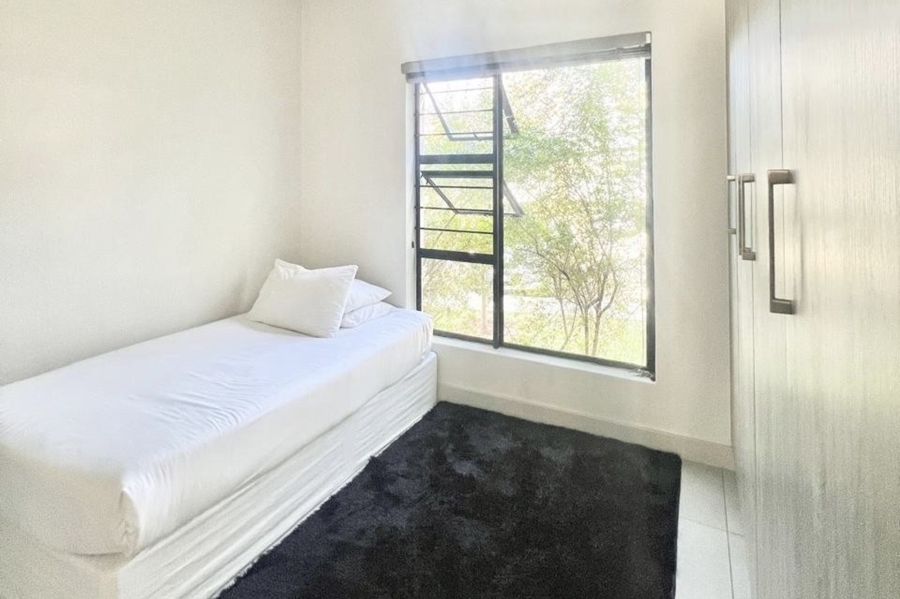 To Let 3 Bedroom Property for Rent in Broadacres Gauteng
