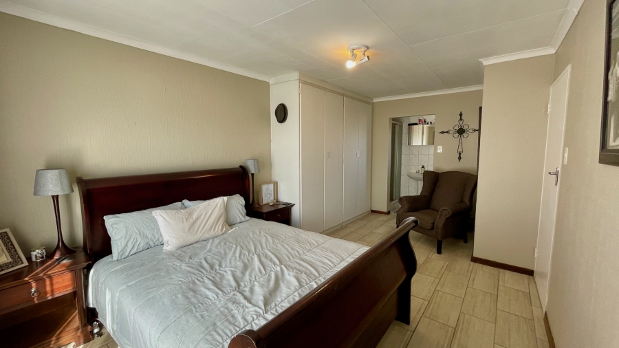 To Let 2 Bedroom Property for Rent in Moreleta Park Gauteng