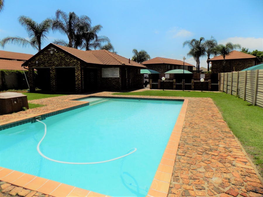 To Let 2 Bedroom Property for Rent in Moreleta Park Gauteng