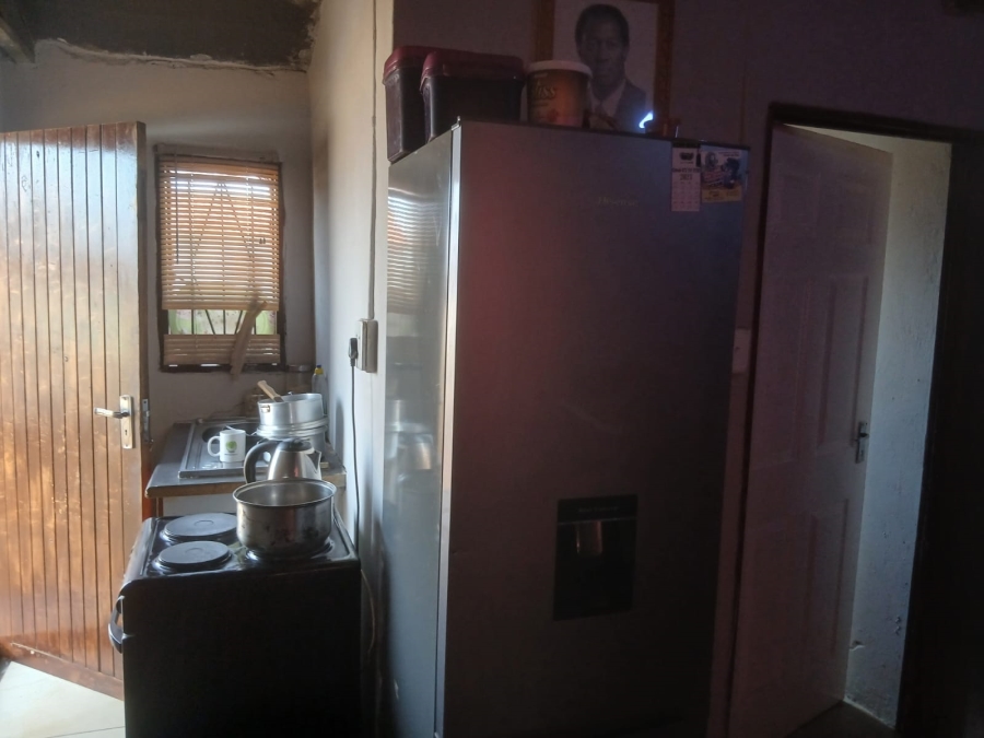 2 Bedroom Property for Sale in Mohlakeng Gauteng