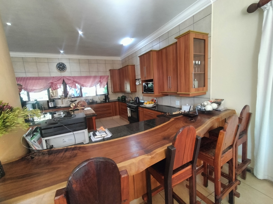 5 Bedroom Property for Sale in Hartebeeshoek Gauteng