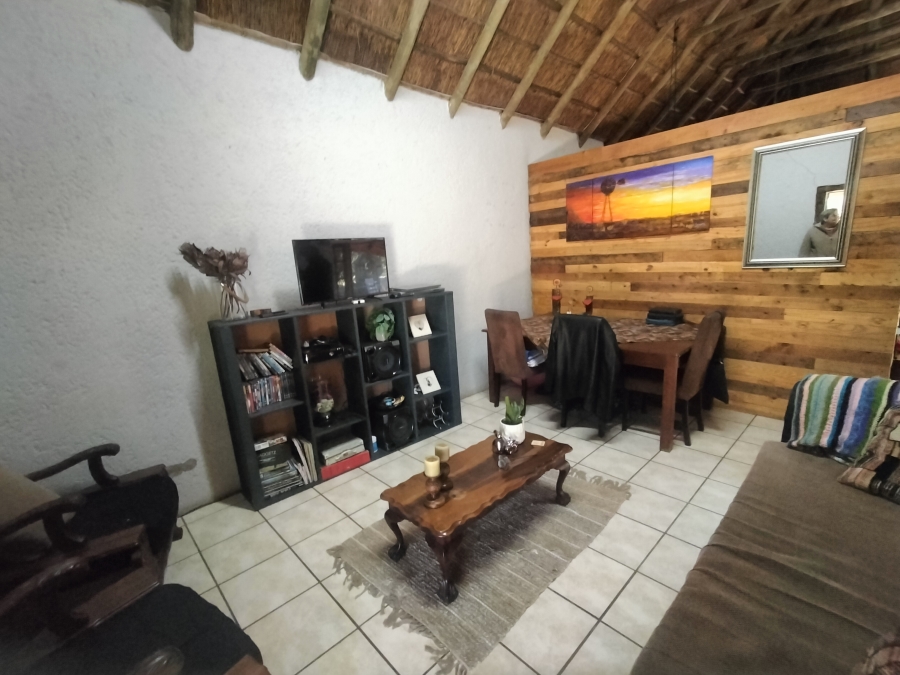 5 Bedroom Property for Sale in Hartebeeshoek Gauteng