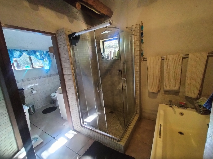 5 Bedroom Property for Sale in Hartebeeshoek Gauteng