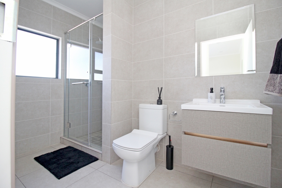 1 Bedroom Property for Sale in Greenstone Hill Gauteng
