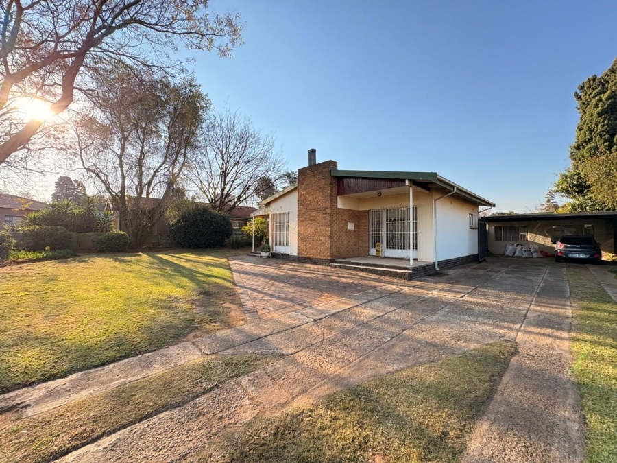 3 Bedroom Property for Sale in Selcourt Gauteng