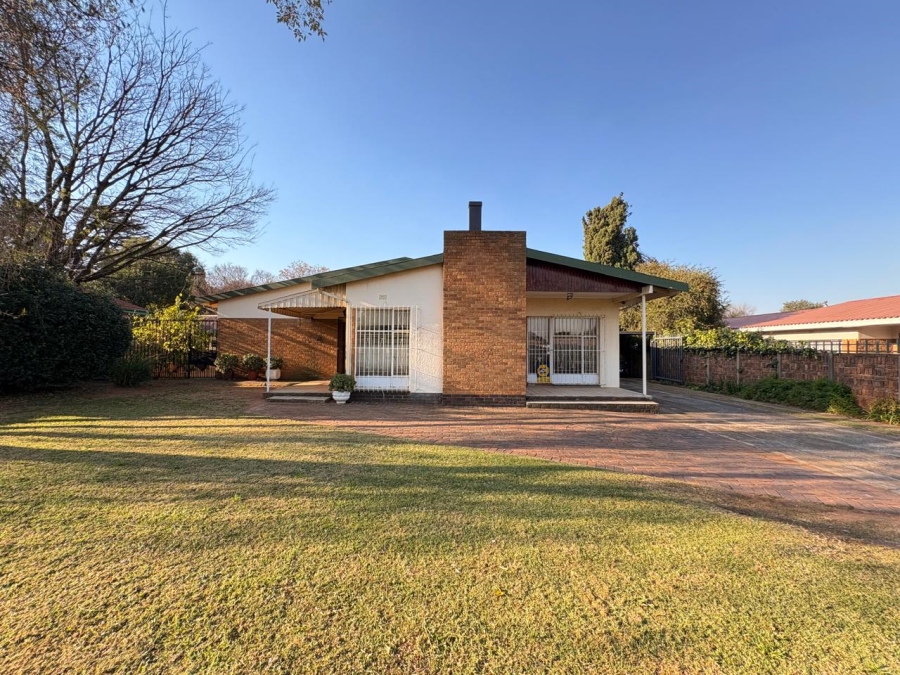 3 Bedroom Property for Sale in Selcourt Gauteng
