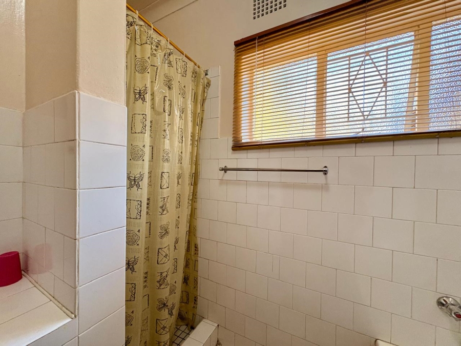 3 Bedroom Property for Sale in Selcourt Gauteng