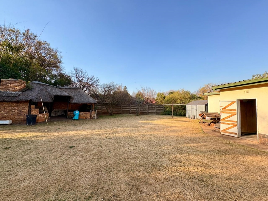 3 Bedroom Property for Sale in Selcourt Gauteng