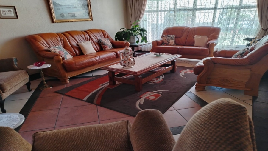 4 Bedroom Property for Sale in Vanderbijlpark SE 2 Gauteng