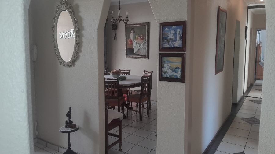 4 Bedroom Property for Sale in Vanderbijlpark SE 2 Gauteng