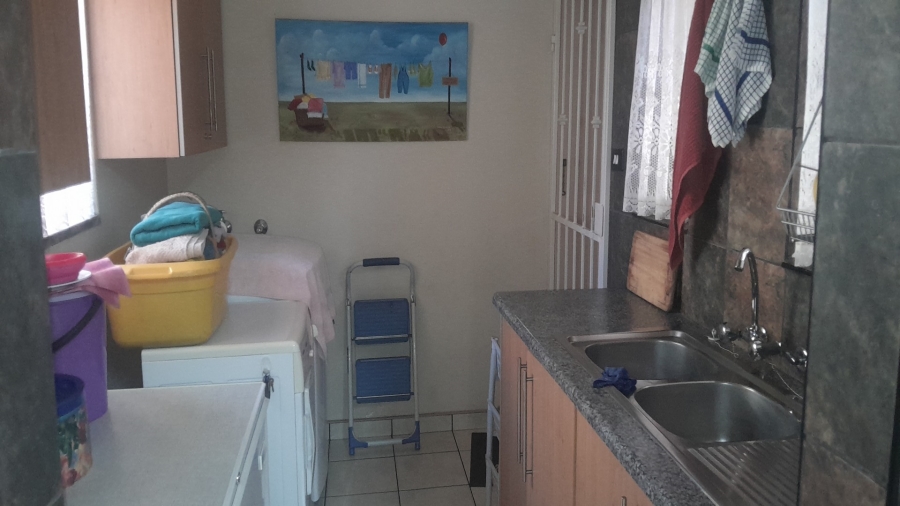 4 Bedroom Property for Sale in Vanderbijlpark SE 2 Gauteng