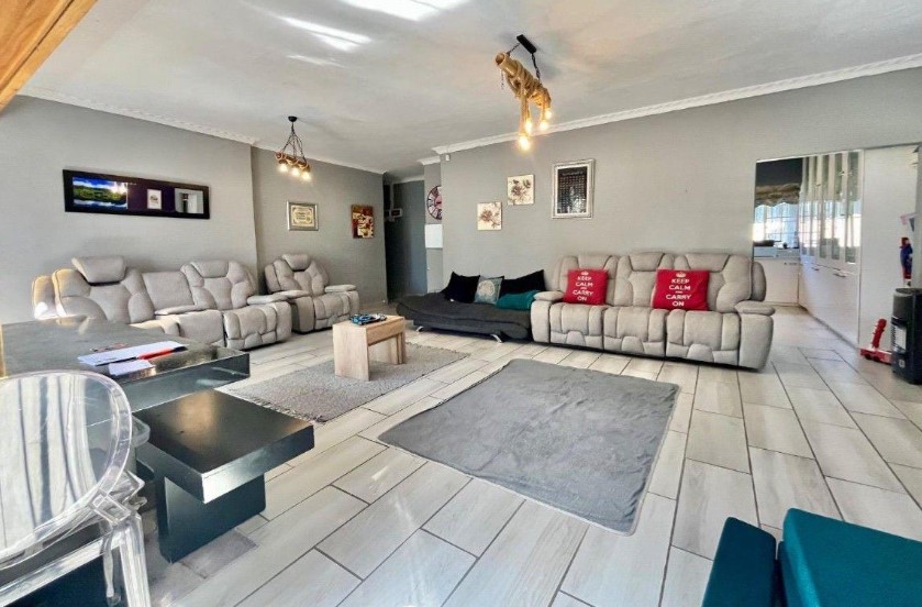 4 Bedroom Property for Sale in Rewlatch Gauteng