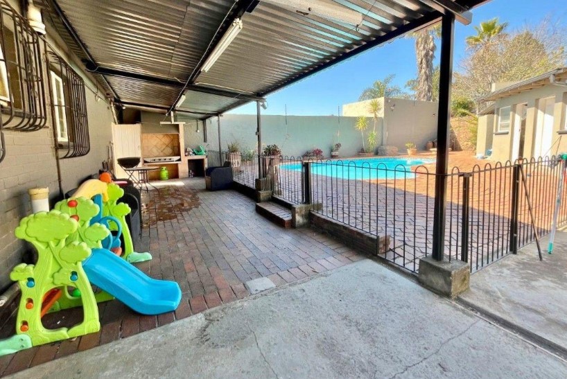 4 Bedroom Property for Sale in Rewlatch Gauteng