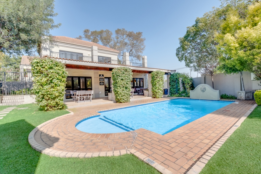 1 Bedroom Property for Sale in Douglasdale Gauteng