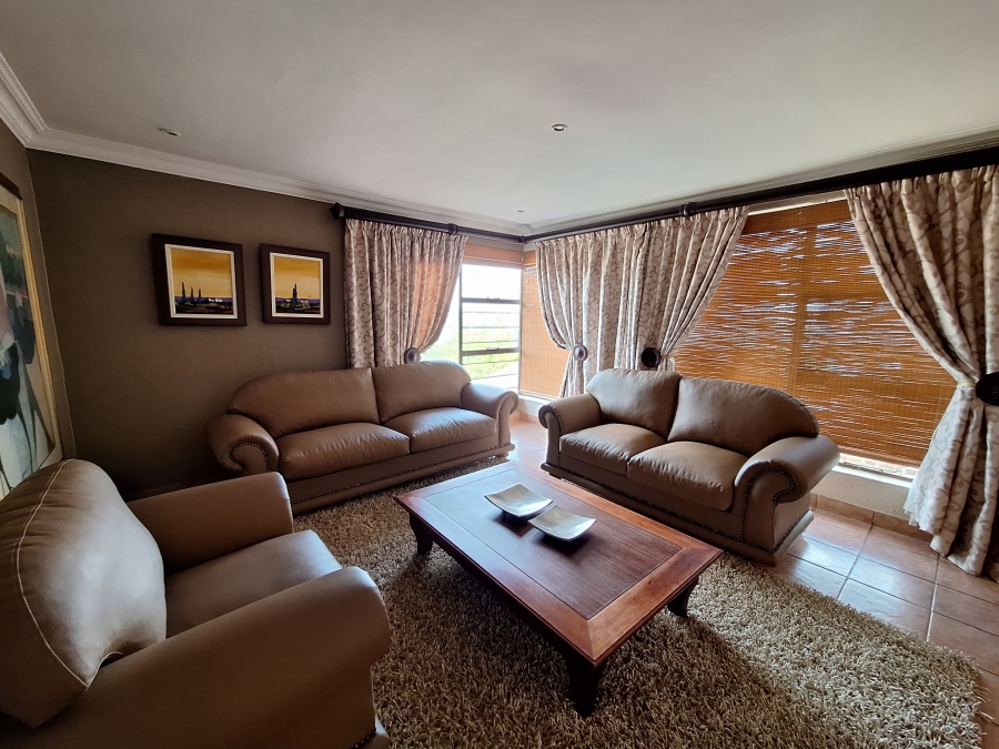 3 Bedroom Property for Sale in Roodekrans Gauteng
