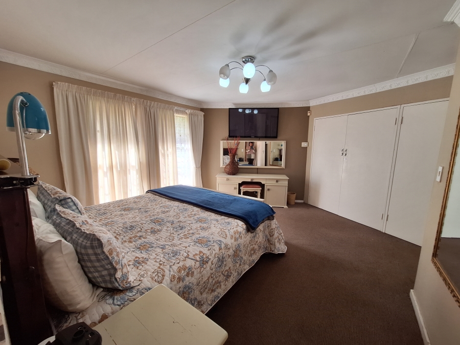 3 Bedroom Property for Sale in Roodekrans Gauteng