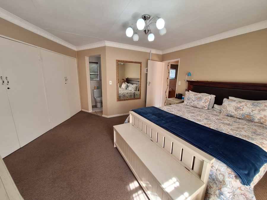 3 Bedroom Property for Sale in Roodekrans Gauteng