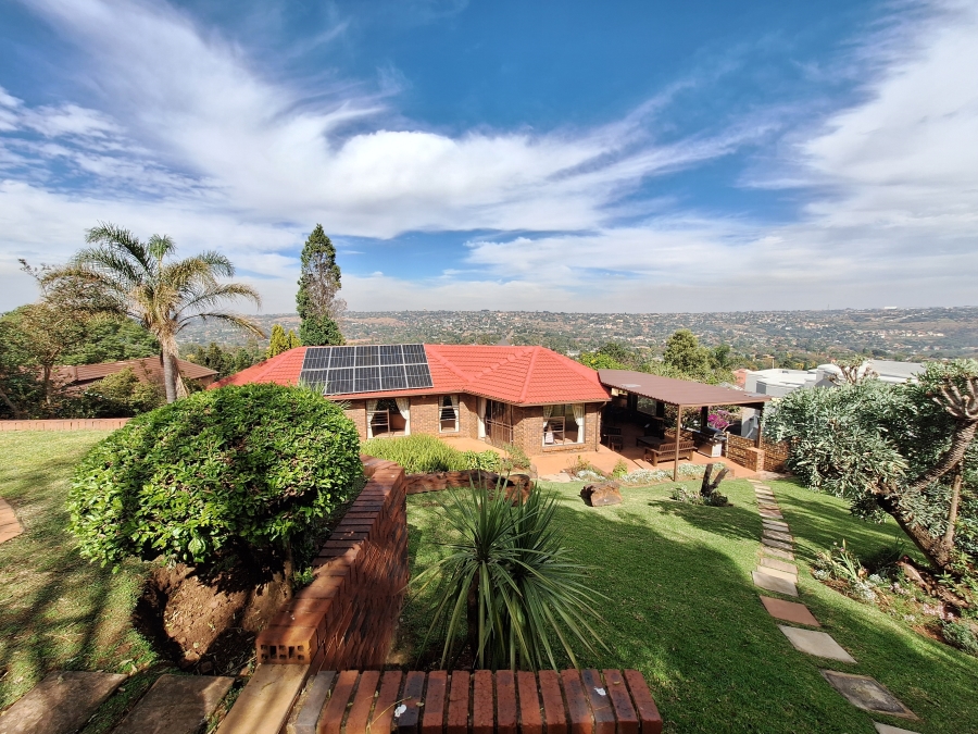 3 Bedroom Property for Sale in Roodekrans Gauteng