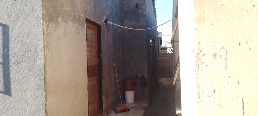 2 Bedroom Property for Sale in Vosloorus Gauteng