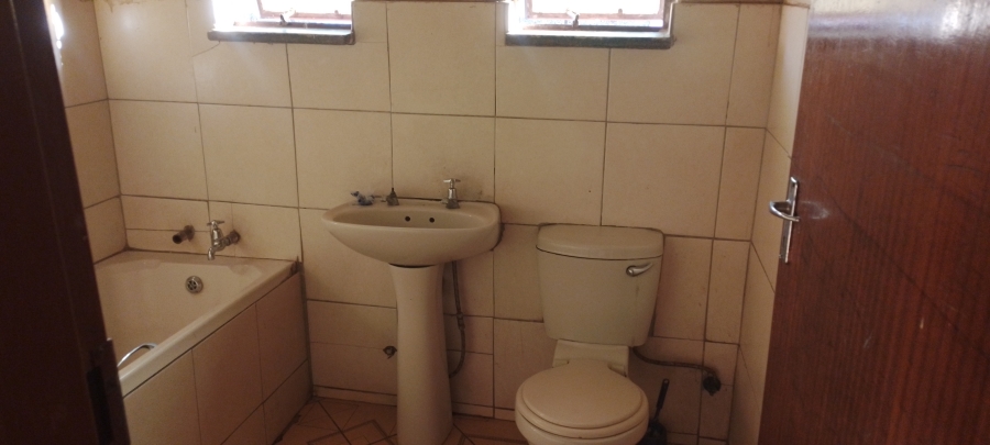 2 Bedroom Property for Sale in Vosloorus Gauteng