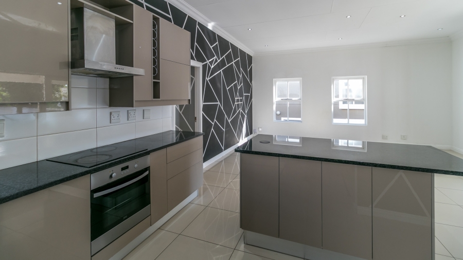 To Let 4 Bedroom Property for Rent in Noordhang Gauteng