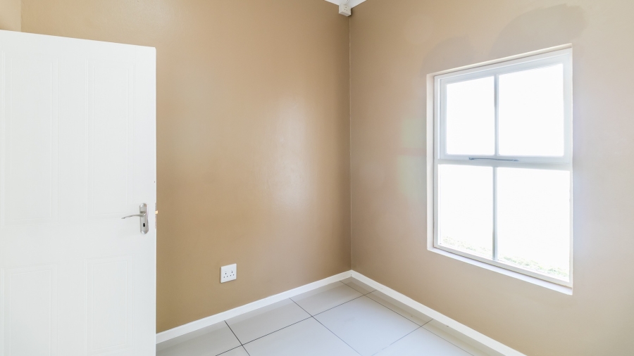 To Let 4 Bedroom Property for Rent in Noordhang Gauteng