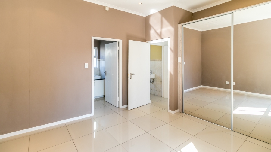To Let 4 Bedroom Property for Rent in Noordhang Gauteng