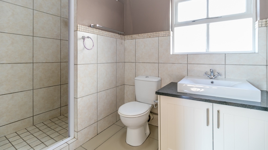 To Let 4 Bedroom Property for Rent in Noordhang Gauteng