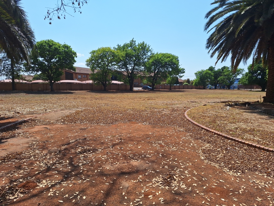 5 Bedroom Property for Sale in Oatlands Gauteng